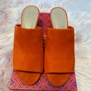 Tory Burch Shoes/Suede Slides